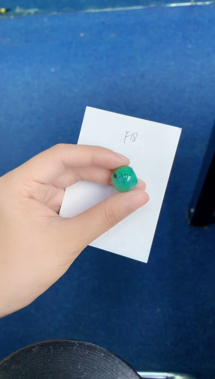 【闪购商品】翡翠未镶嵌颈饰000000000