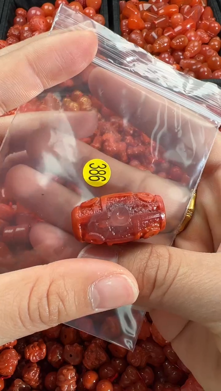 【闪购商品】南红玛瑙颈饰未镶嵌1