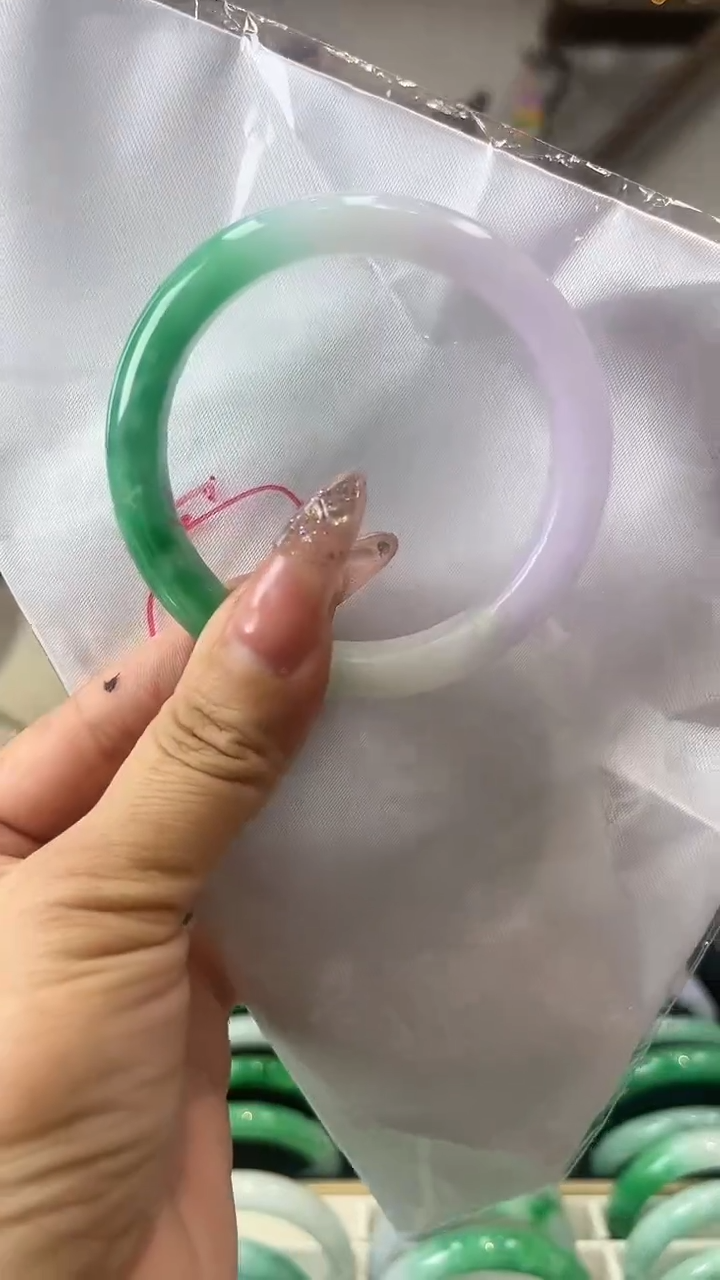 【闪购商品】砖雕闪22 圈口57.5 独货手镯