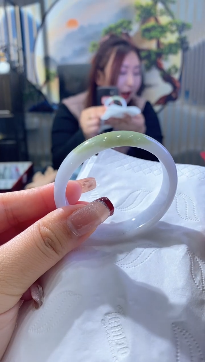 【闪购商品】翡翠手镯未镶嵌00000549