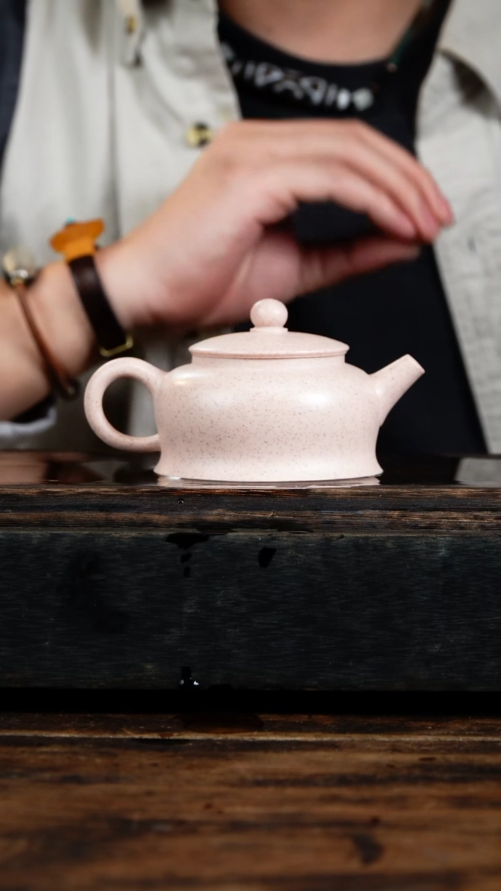 茶壶紫砂粉圣手，段泥140cc