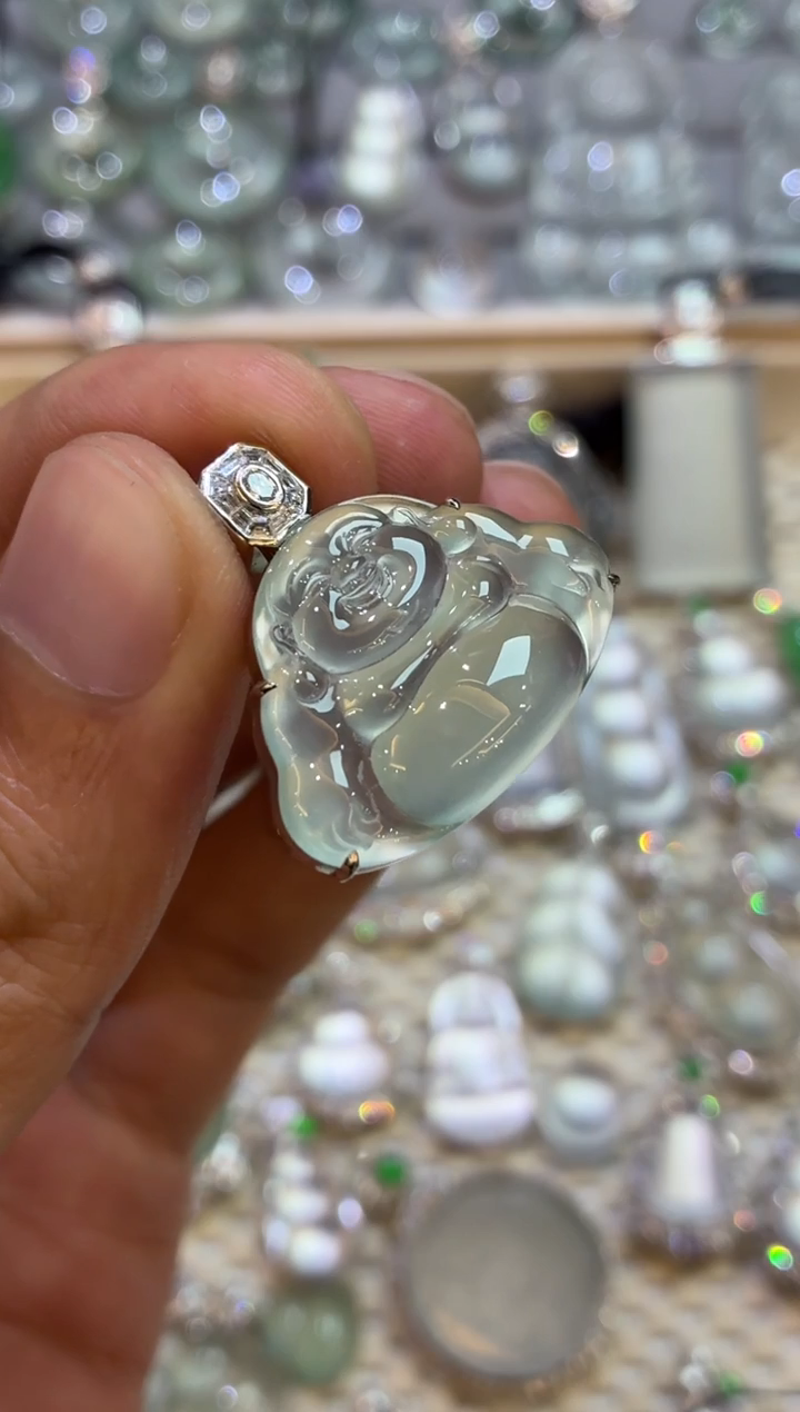 吊坠(不含链)18K金镶嵌翡翠佛公