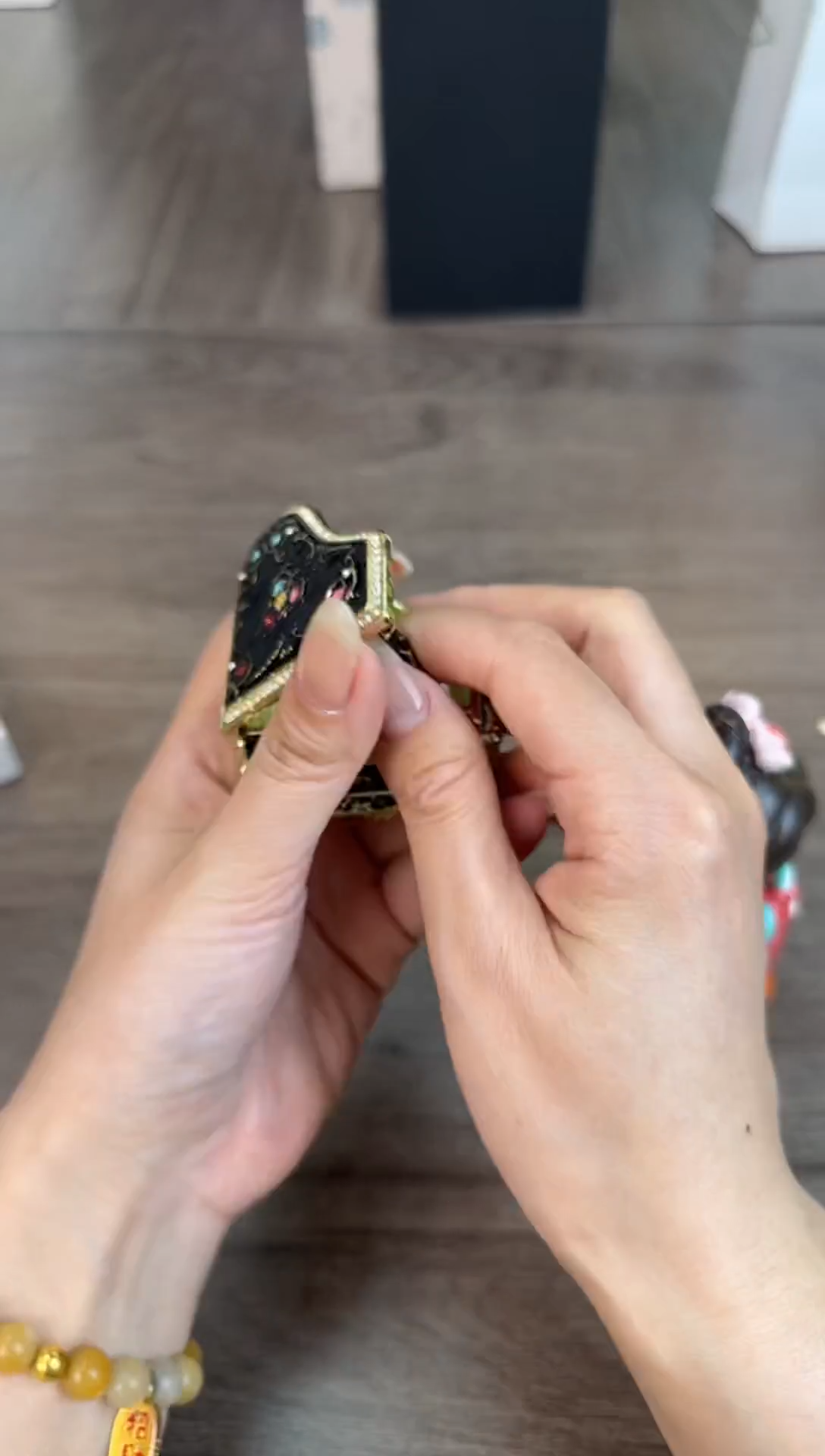 瓷片新号开播漏不停@@CQ210