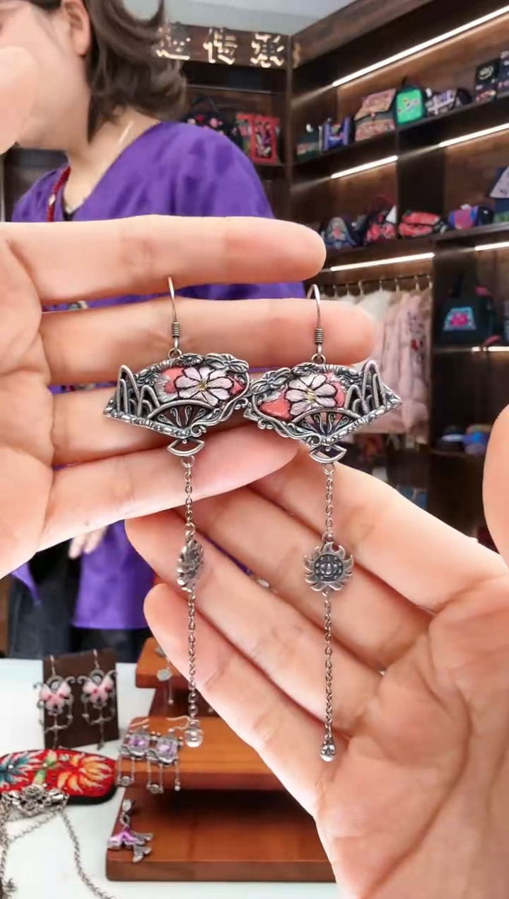 【闪购商品】织绣154蚩梦苗族古绣