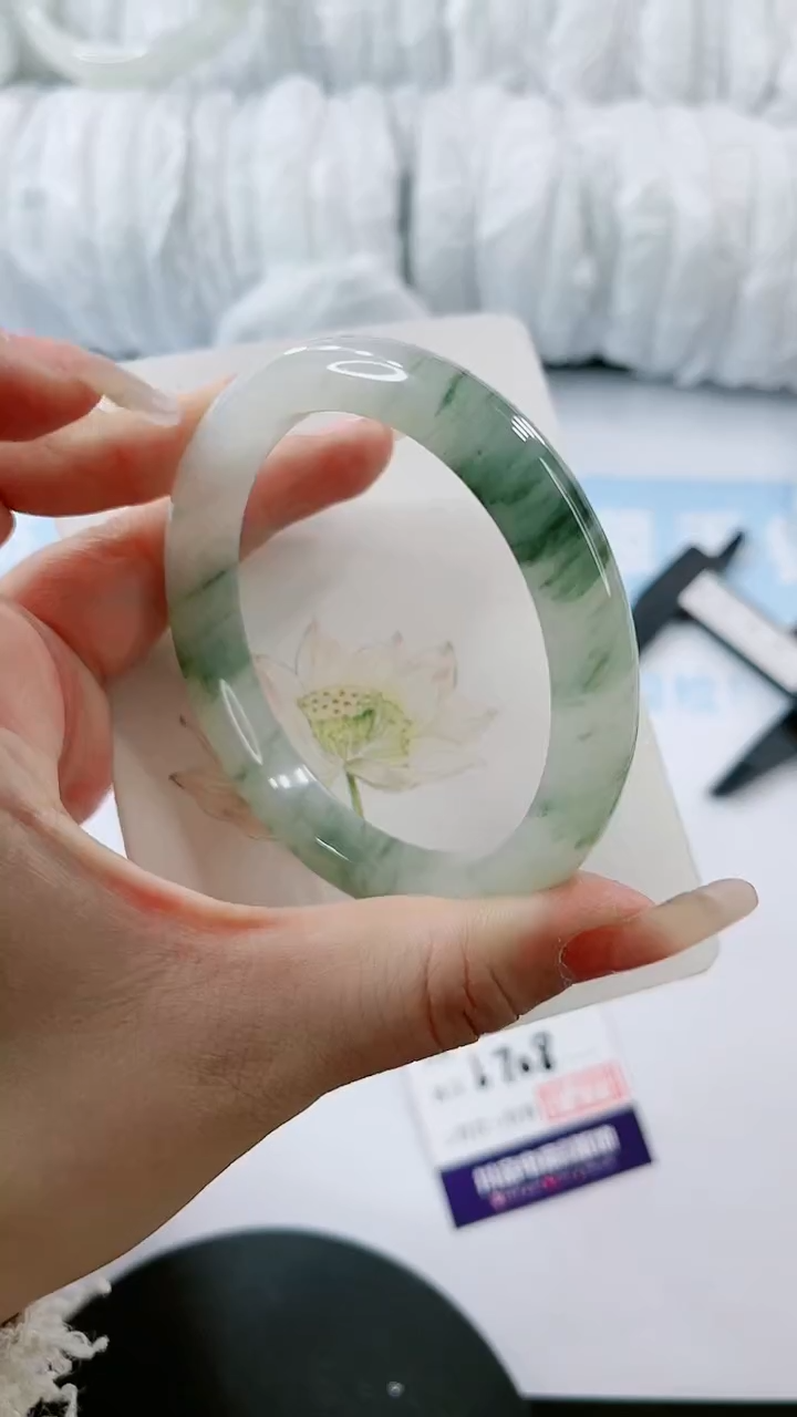 【闪购商品】石英质玉手镯未镶嵌多样性发货L708