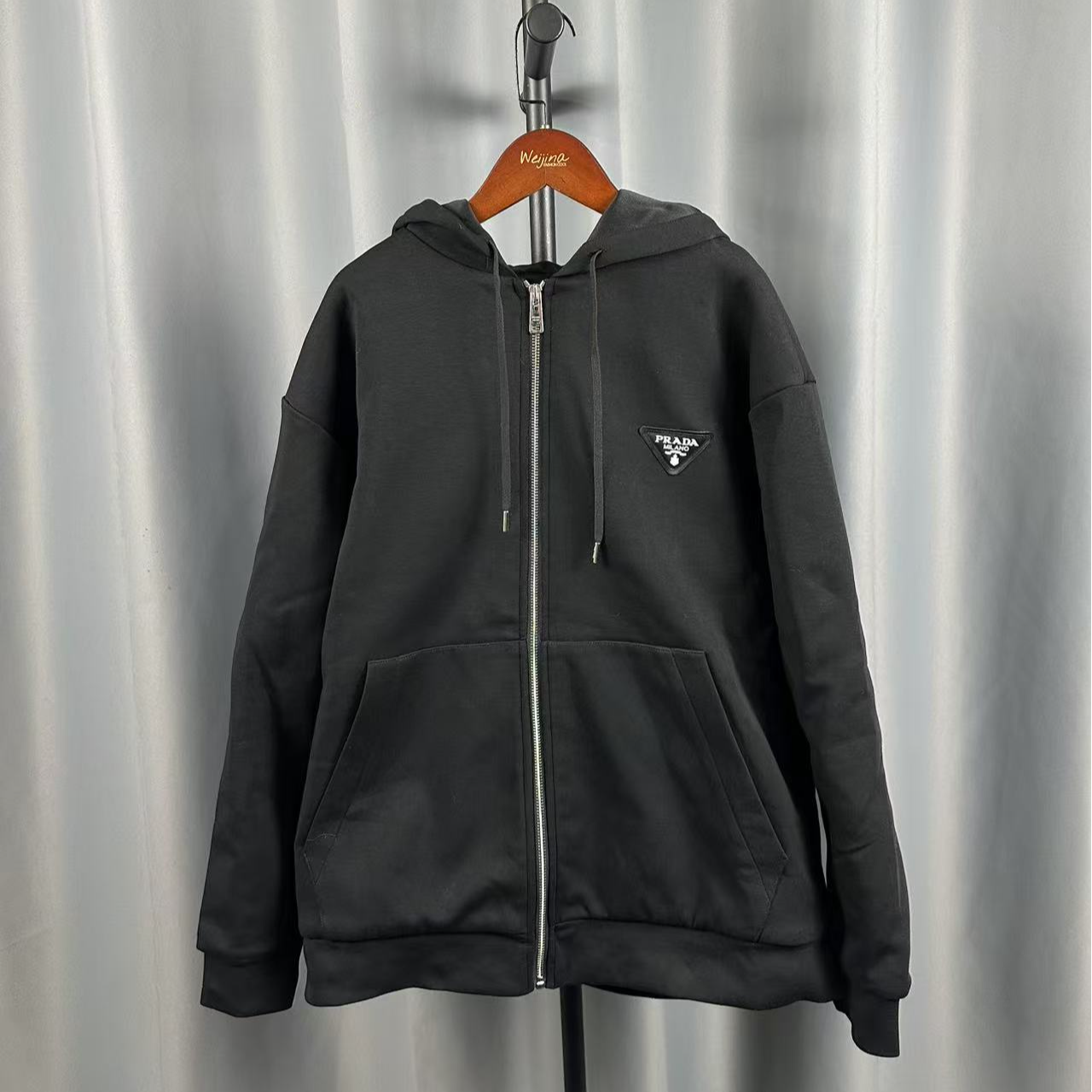 Prada/普拉达秋冬加绒拉链连帽外套宽松休闲潮流