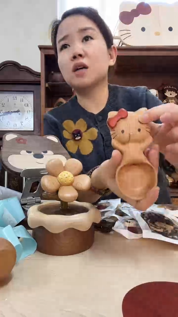 木凯蒂猫勺子樱桃木 编号726