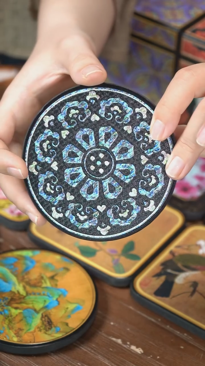 壹藏贰宝幻夜图案杯垫一片