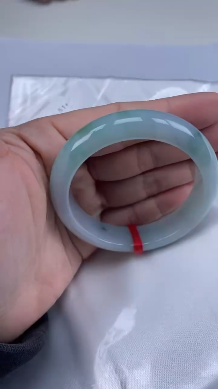 【闪购商品】翡翠手镯未镶嵌天然A货翡翠