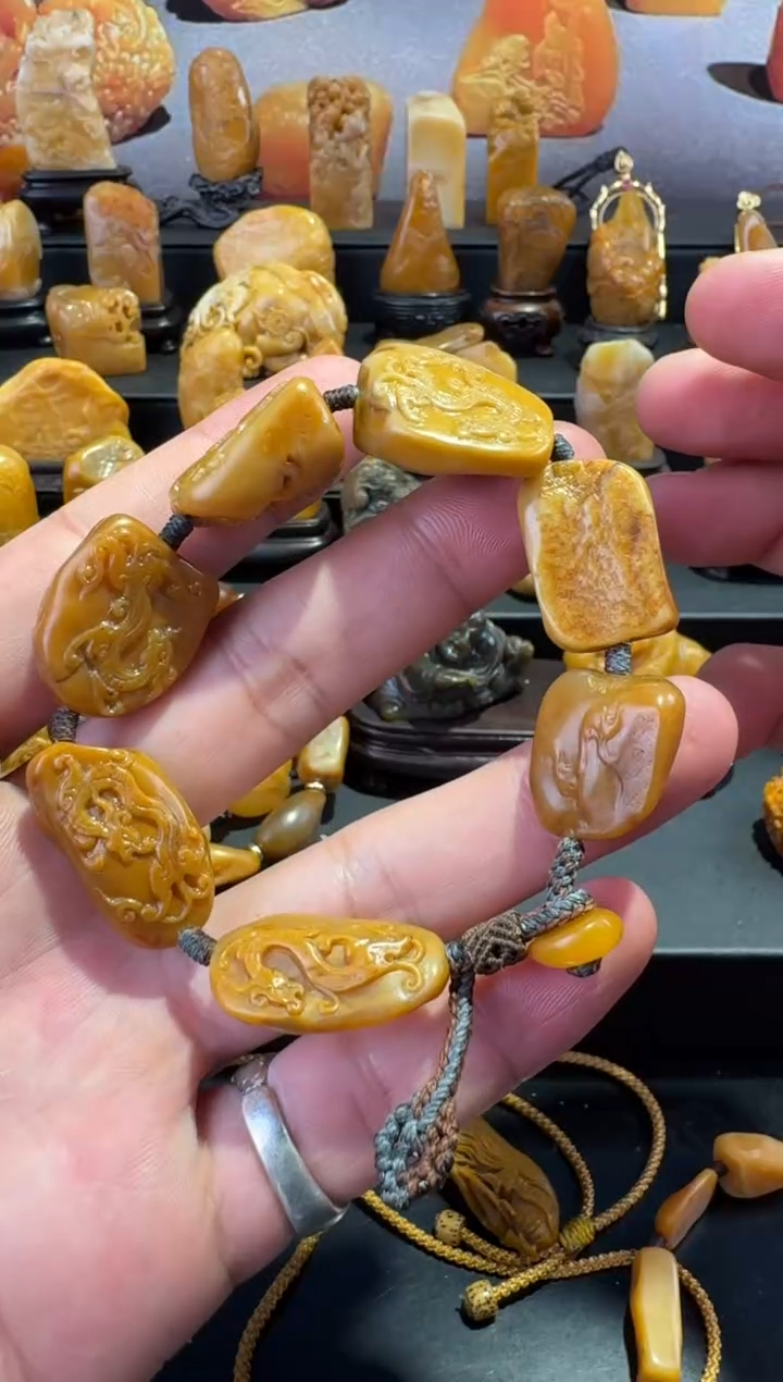 【闪购商品】田黄石半知田黄直播间