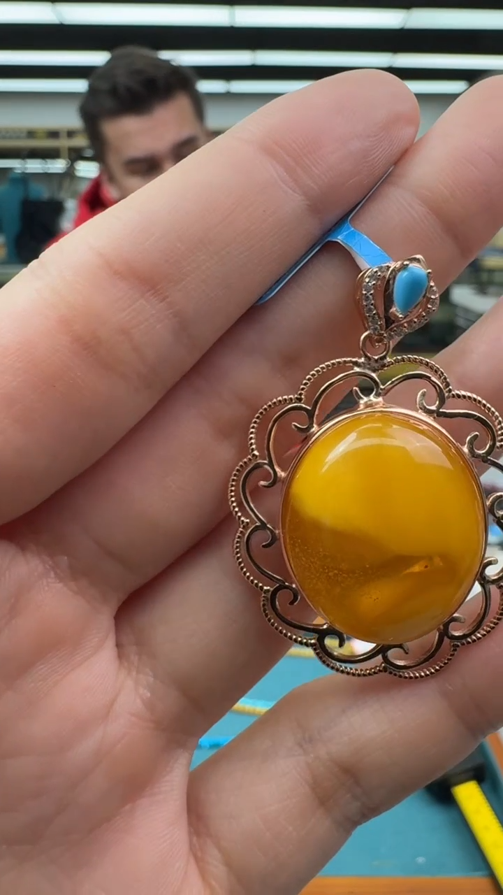 【闪购商品】琥珀颈饰银S925镶嵌573秒拍号