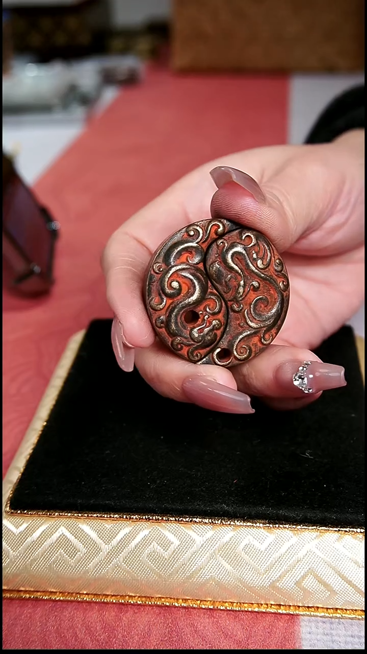 温*编号623龙凤（配脖挂）