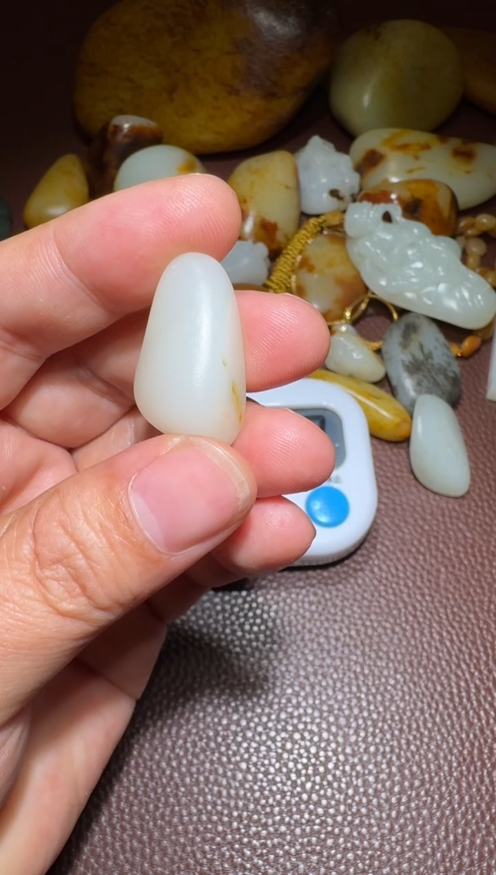 和田玉未镶嵌挂件和田玉