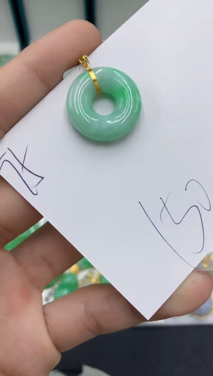 【闪购商品】翡翠颈饰18K金镶嵌翡翠