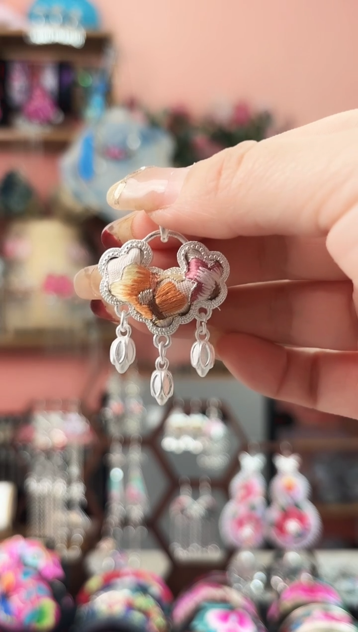 艺枝独绣手工饰品24