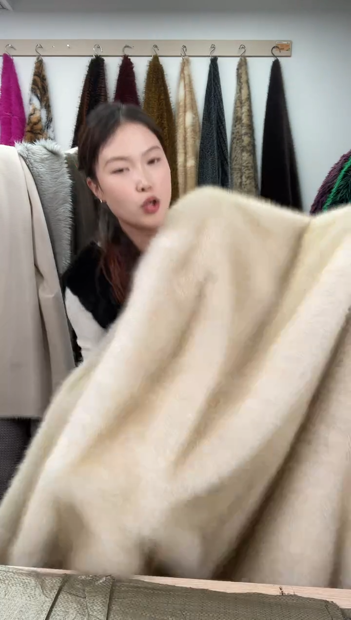 狐狸毛A87尺寸1.9*2