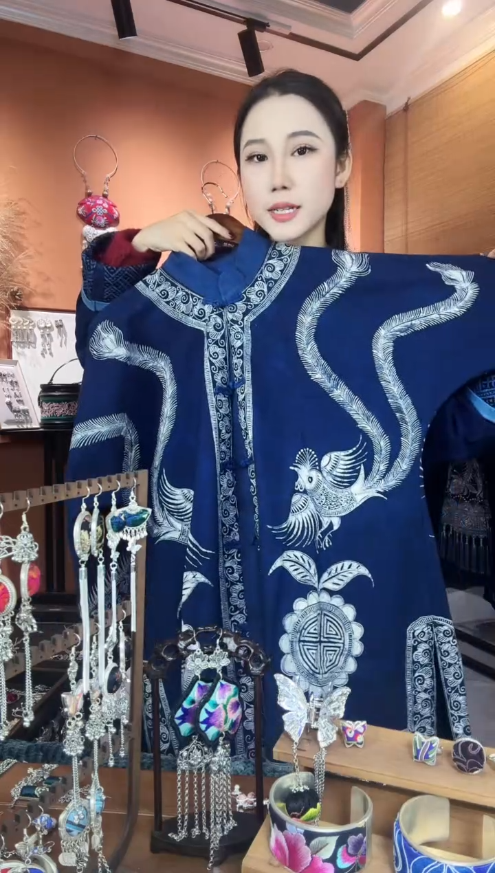 【闪购商品】刺绣纯手工民族风服装