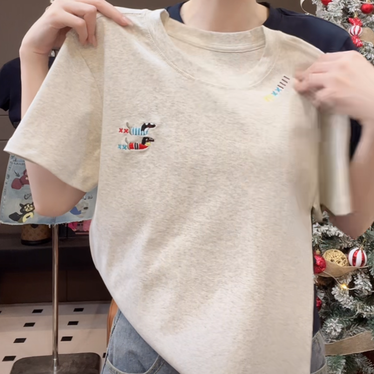 设计感双狗狗刺绣重工短袖T恤女2025春夏款修身体恤简约百搭上衣