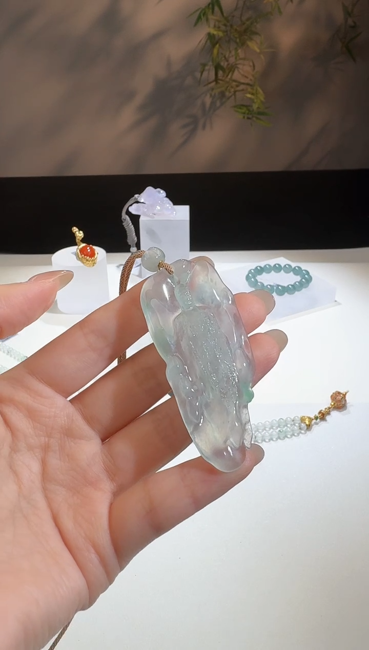 【闪购商品】翡翠颈饰未镶嵌【鑫鑫】