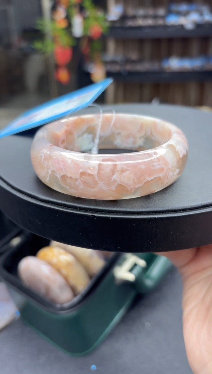 【闪购商品】石英质玉手镯未镶嵌257（60圈）