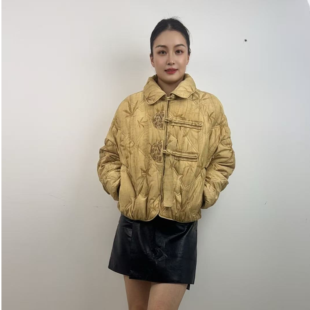 埃文羽绒服 8265300 国风盘扣做旧时尚元素