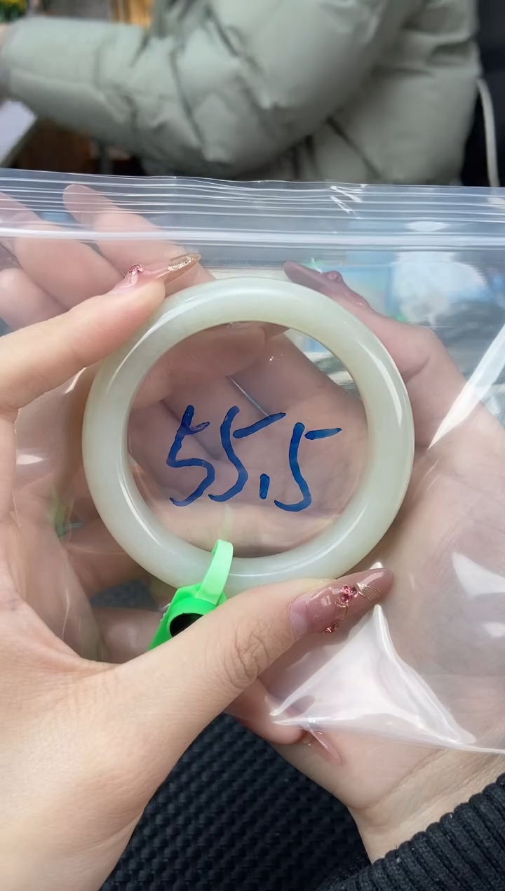 【闪购商品】和田玉手镯未镶嵌和田玉