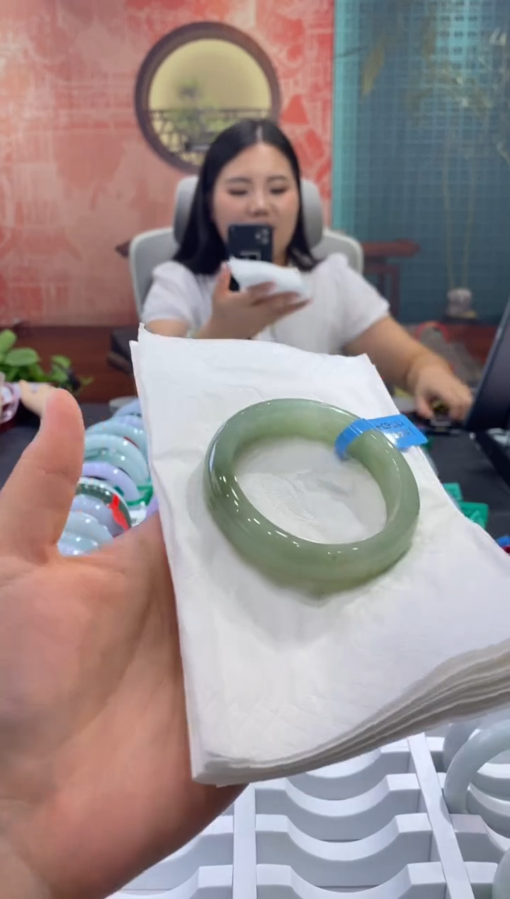 未镶嵌手镯翡翠多人000014479