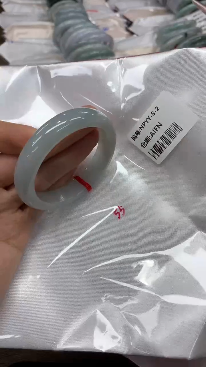 【闪购商品】翡翠手镯未镶嵌翡翠手镯