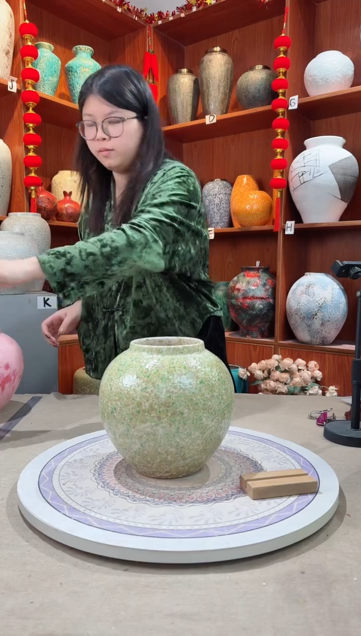 【闪购商品】瓶春意盎然 小号 精品陶瓷花瓶 无花 