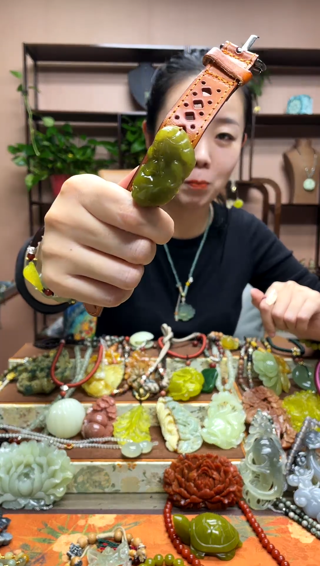 未镶嵌岫玉吊坠多样性发货发其中之一