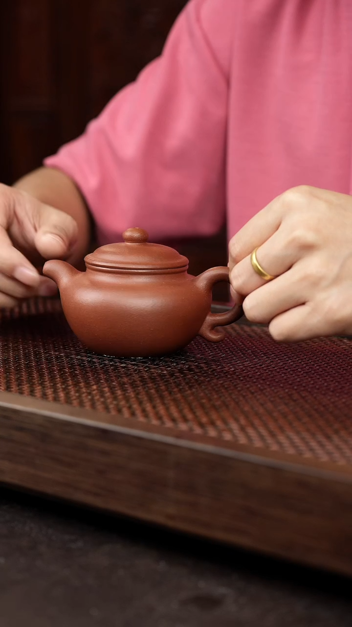 茶壶紫砂红降坡仿古