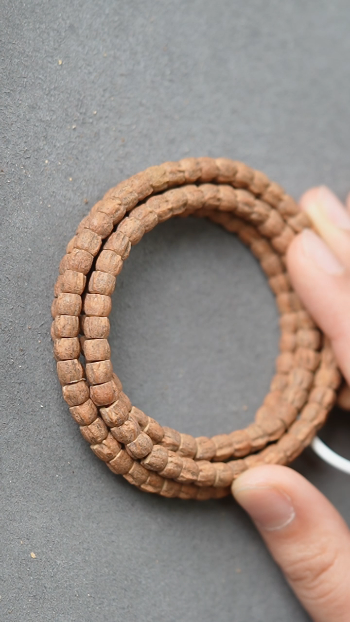 【闪购商品】柏香籽/百香籽吊坠直切方块顺微脏