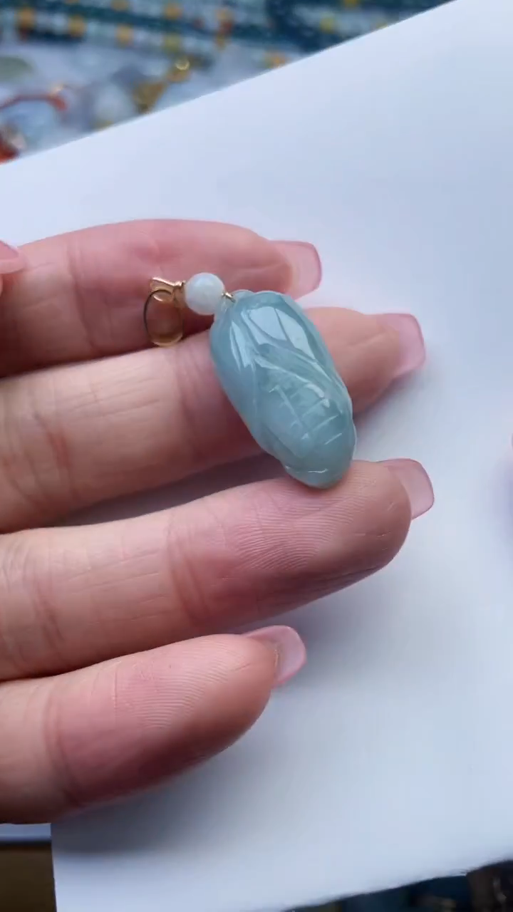 未镶嵌挂件翡翠1