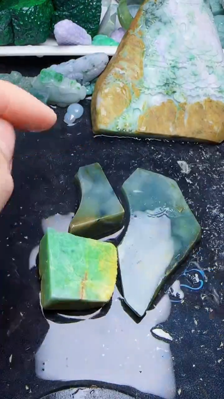 未镶嵌挂件翡翠035