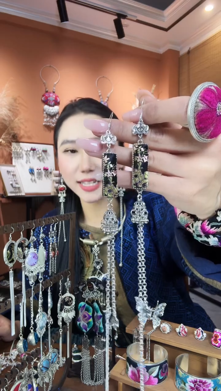 【闪购商品】刺绣纯手工耳环民族风