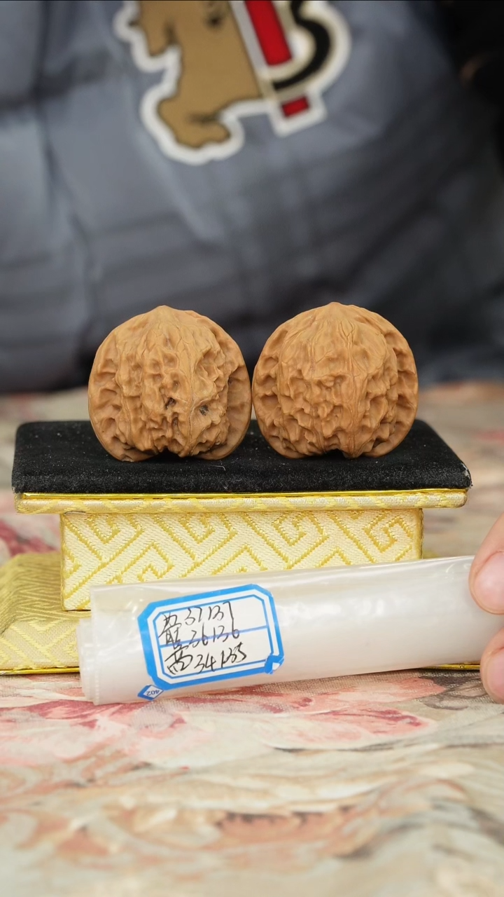 【闪购商品】文玩核桃把件平顶狮子头