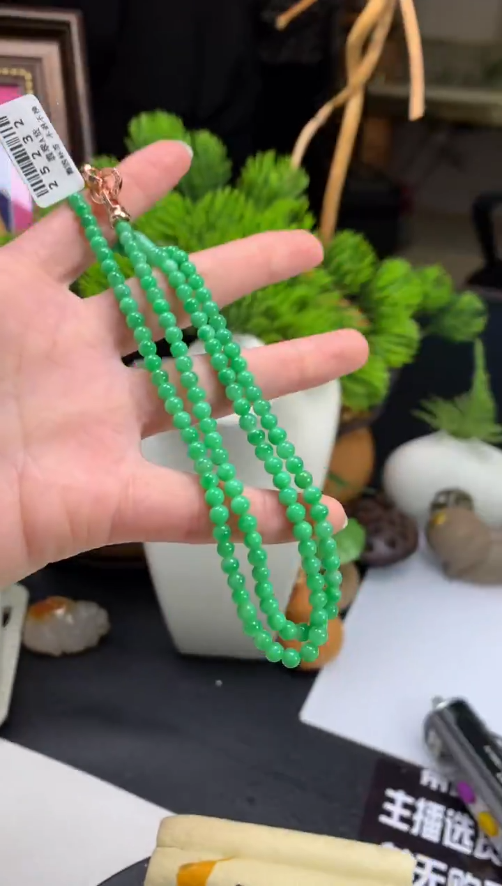 颈饰未镶嵌翡翠动***…---119392