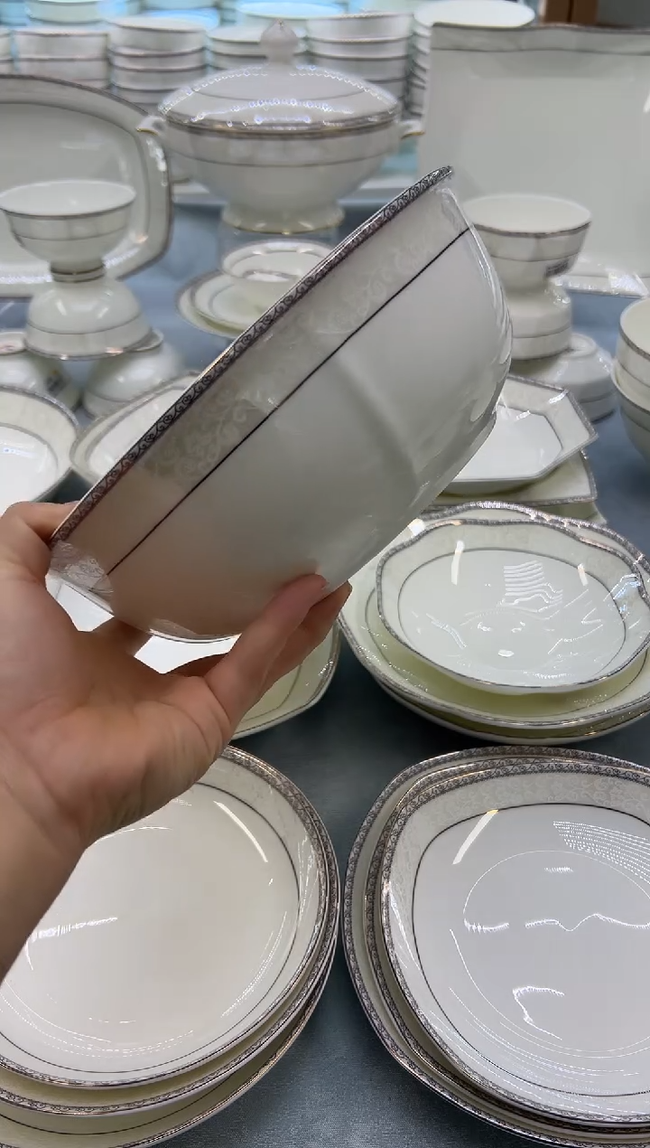 骨瓷玲珑9金鼎一个送大勺一个