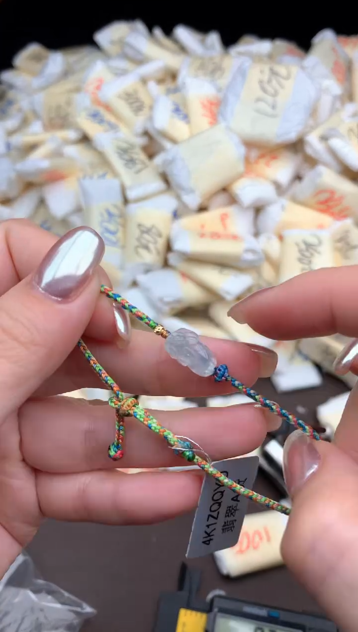 【闪购商品】翡翠手绳未镶嵌一