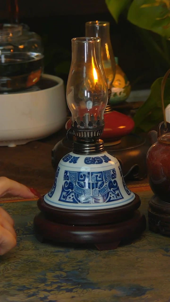 【闪购商品】景德镇陶瓷灯摆件