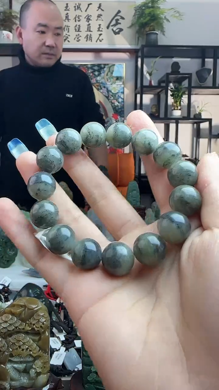 颈饰未镶嵌和田玉卡14青花手串