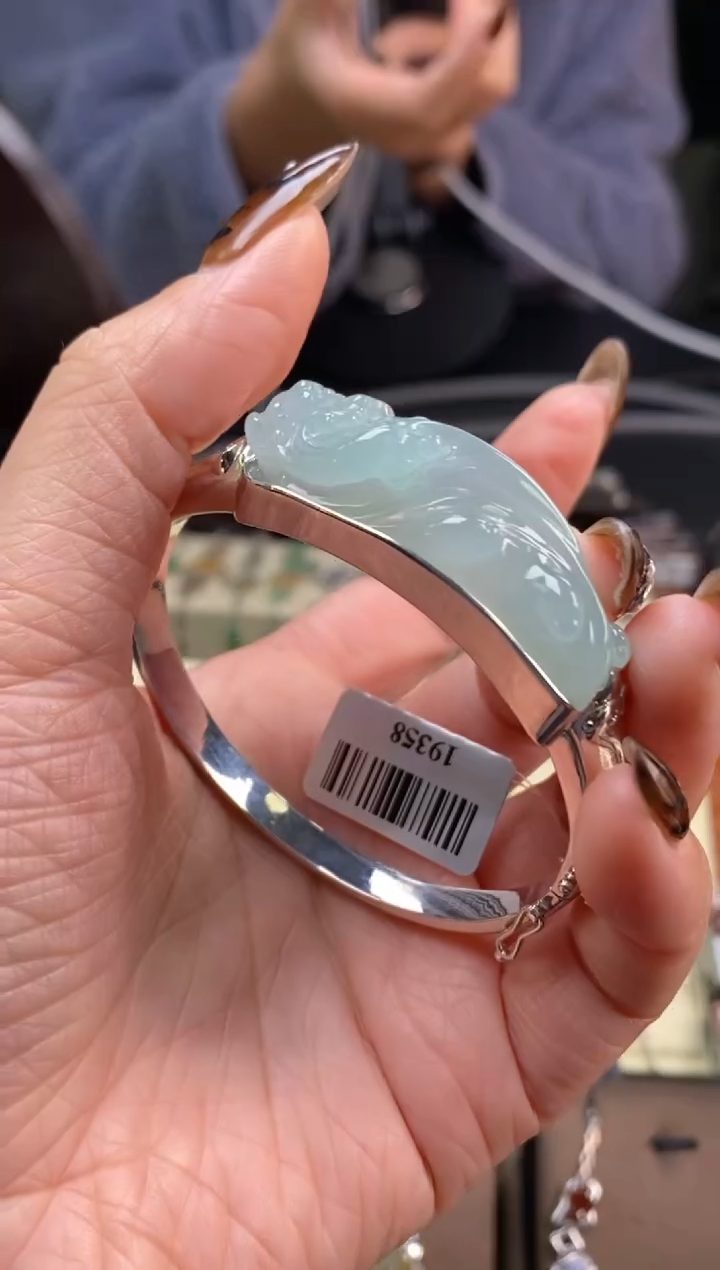 颈饰银S925镶嵌翡翠19358