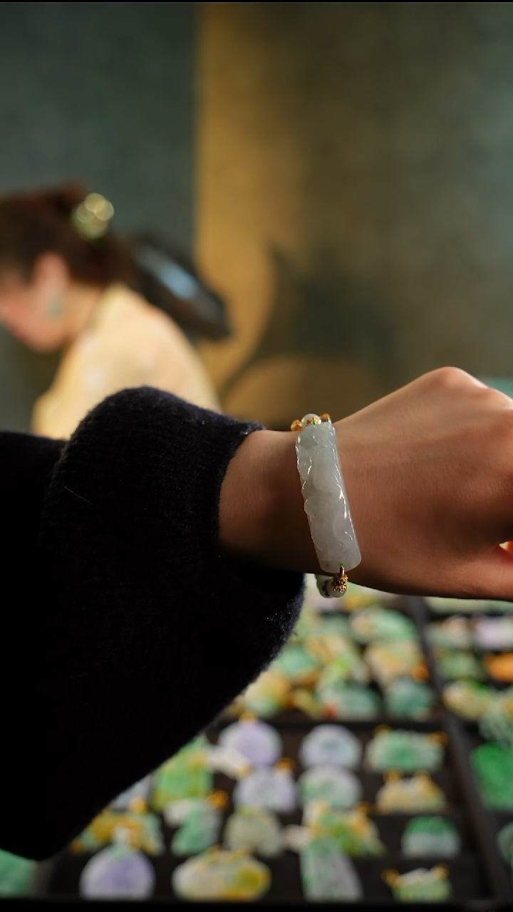 未镶嵌手串翡翠手牌