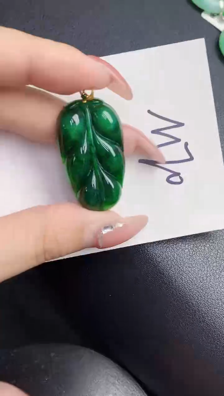 【闪购商品】翡翠颈饰18K金镶嵌000000000