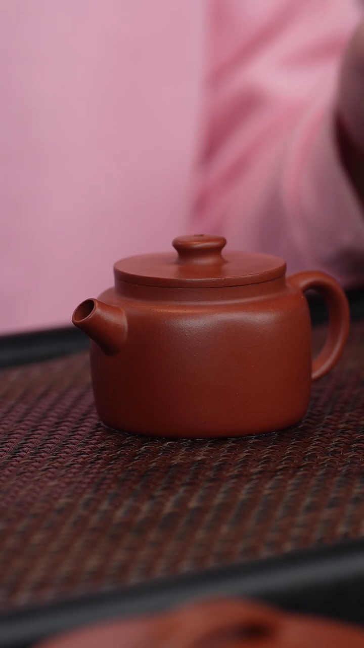 【闪购商品】宜兴紫砂原矿半手平盖德钟