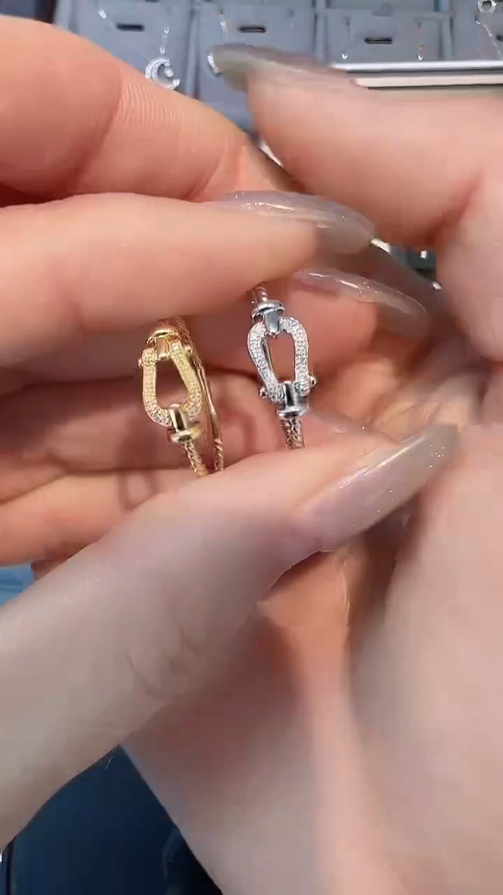 【闪购商品】钻石戒指/指环18K金镶嵌多样性发一