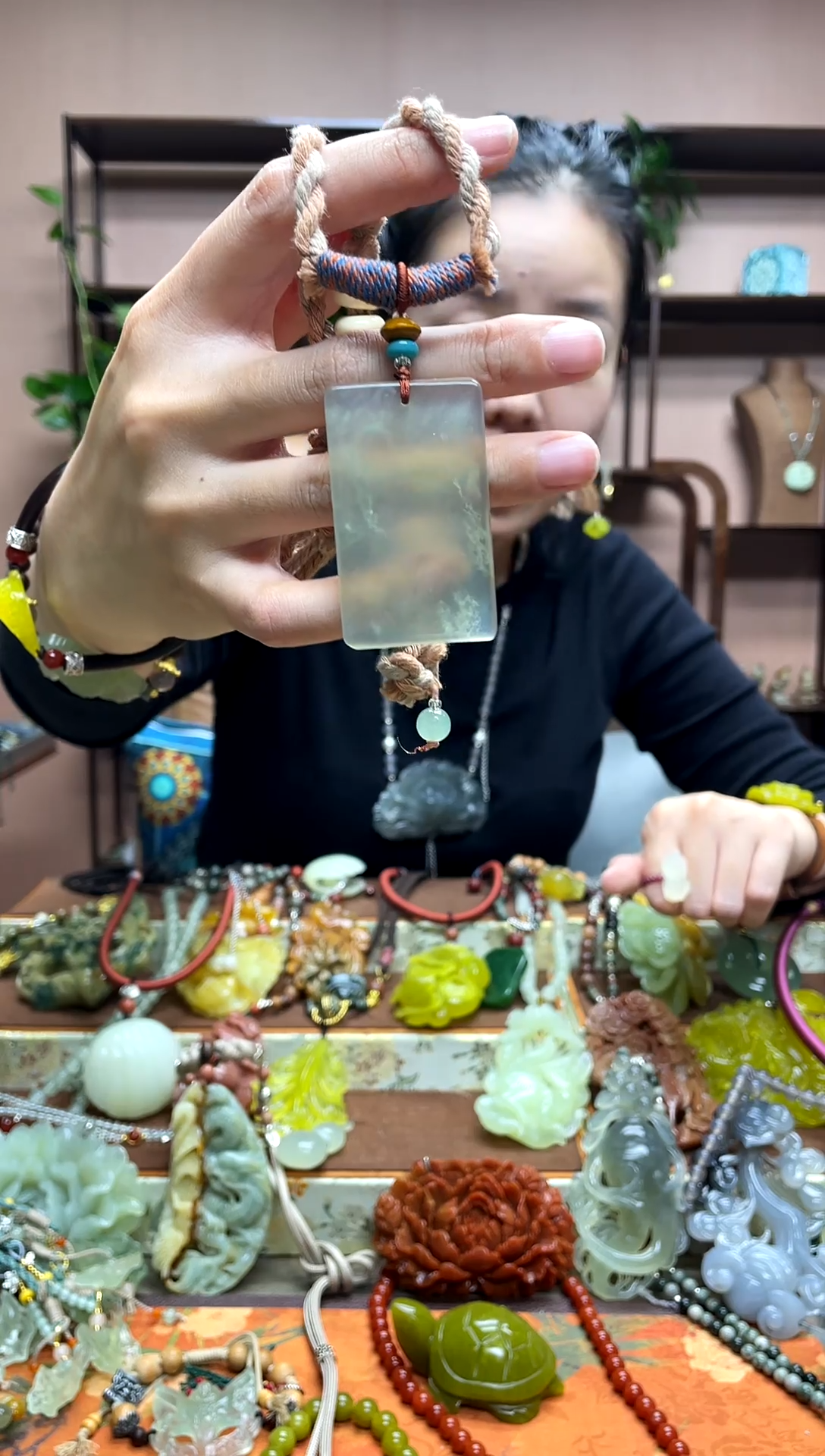 未镶嵌岫玉吊坠·