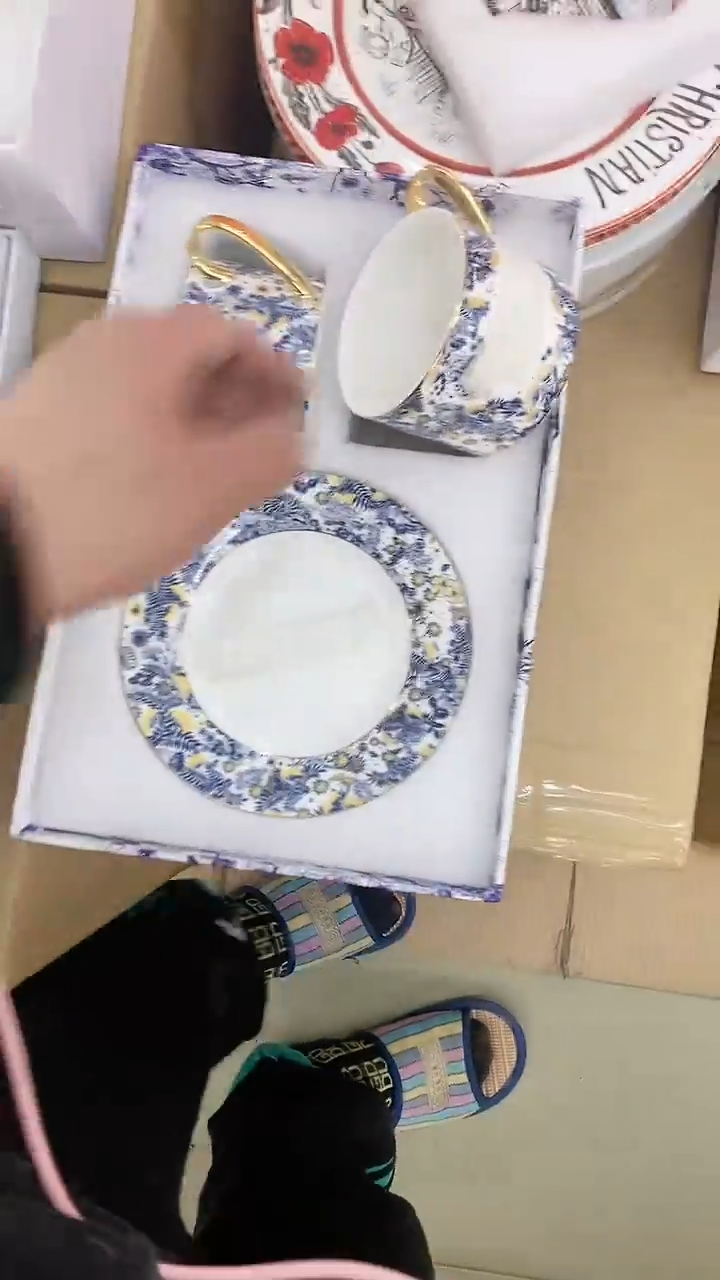 瓷片锅碗瓢盆一件不留@@12