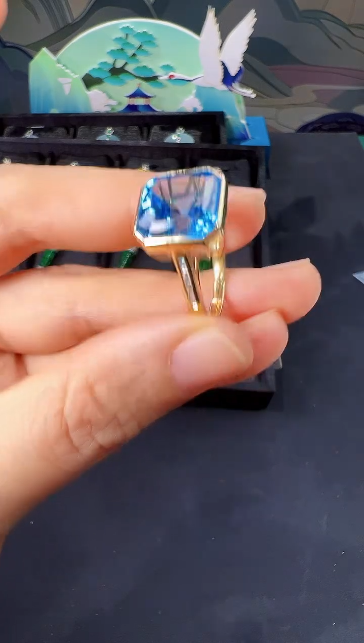 【闪购商品】托帕石戒指18K金镶嵌戒指