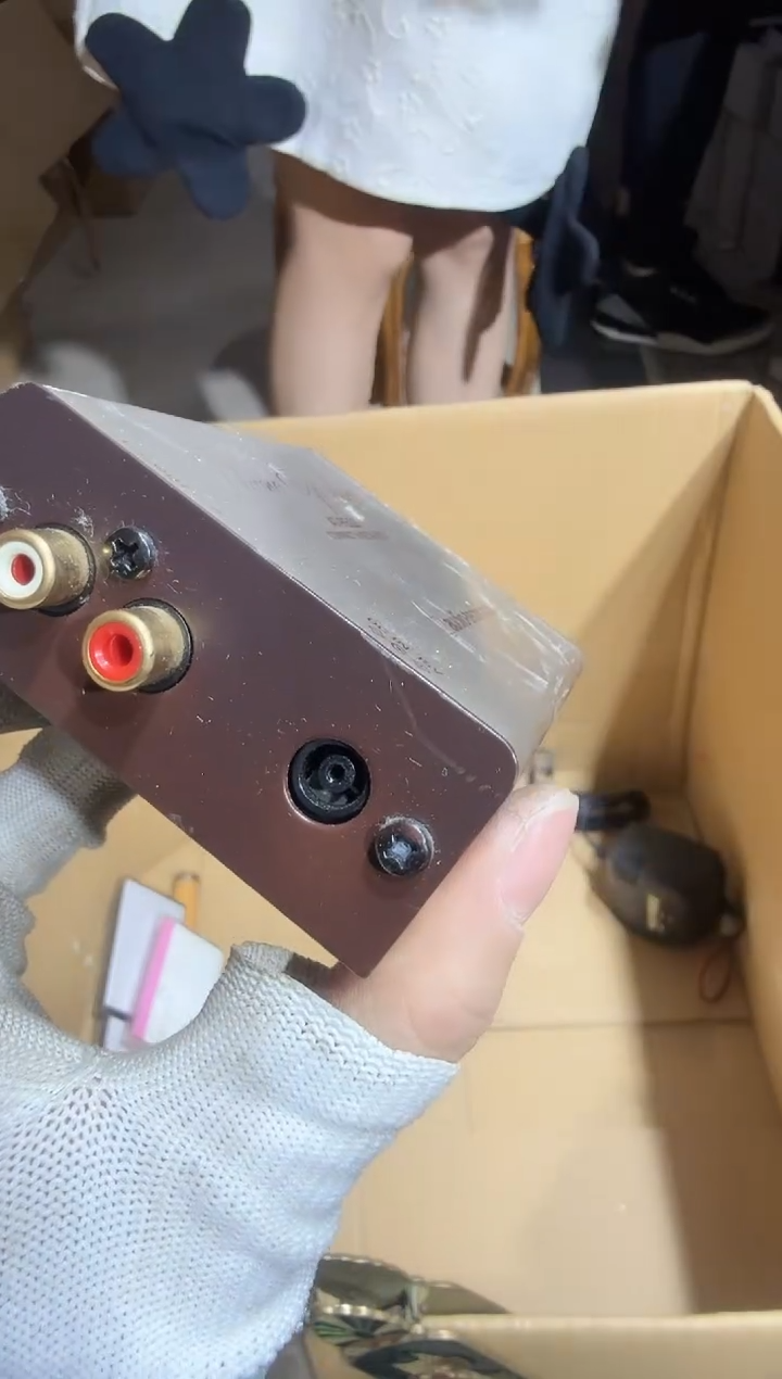 瓷片中****醒  124中古商品，瑕疵品，不保好坏。